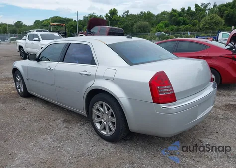 2006 Chrysler 300C from USA, damaged, VIN 2C3KA63HX6H165234